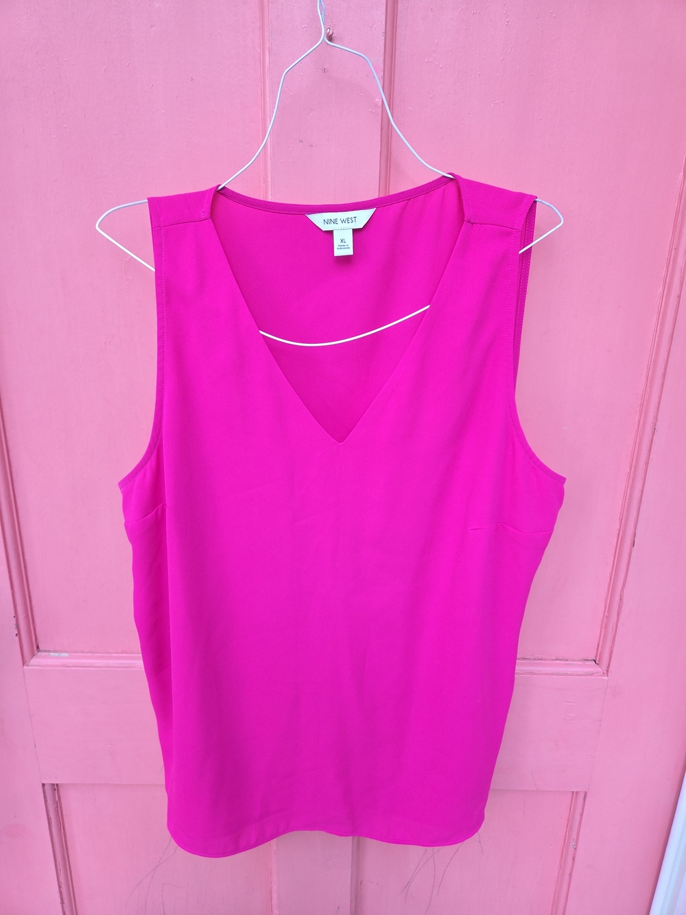Nine West V-Neck Tank Hot Pink XL Like New